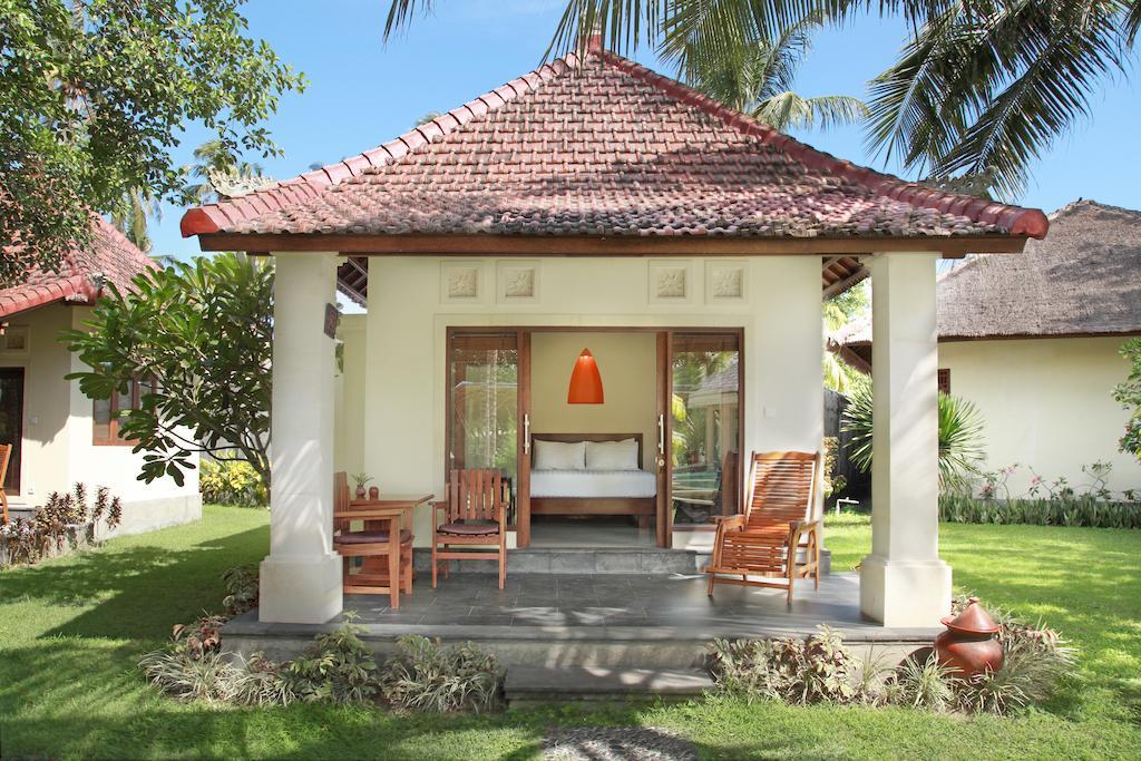 Puri Rinjani Bungalows & Hostel Kuta  Luaran gambar